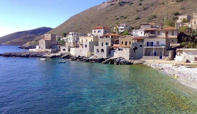 New apartment near the beach Porto Rafti