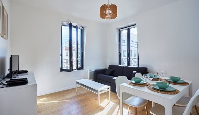 New apartment Boulogne facing "Les passages"