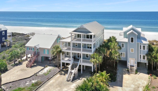 🌊Newly Remodeled 7BR Gulf Front Home with Elevator-Moonstruck🌊