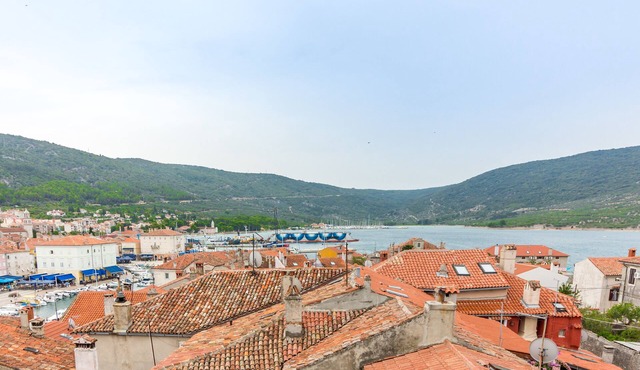 Nice harbor view in Cres