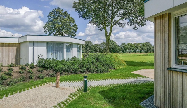 Nice home in Afferden with WiFi