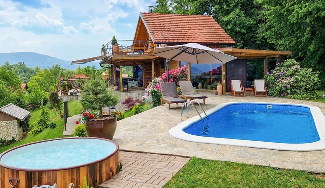 Nice home in Lepoglava with sauna