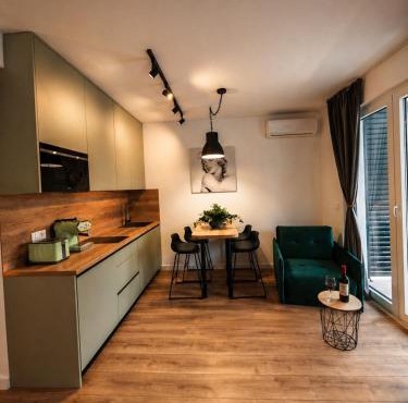 'Nikol' Charming Cozy Studio, Balcony & free Parking