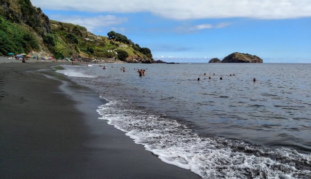 No Centro da Ilha de São Miguel, Sinta-se em Casa Mesmo Longe de Casa