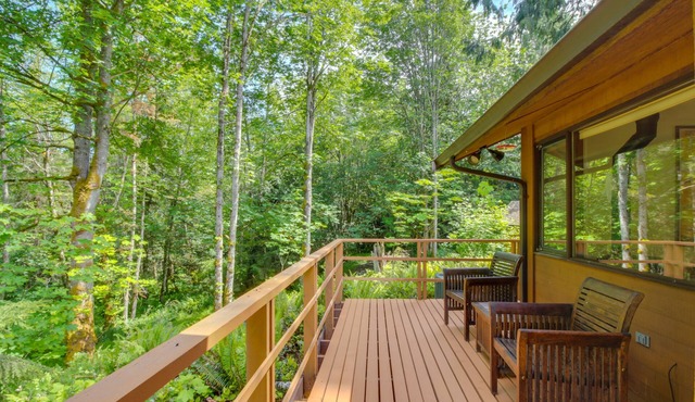 Northwest Art & Stylish Comfort Nestled Among the Trees