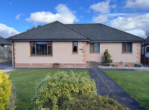 Oaklyn,Highland Village of Beauly, Quiet Neighbourhood, 2 Bed 4 Guests