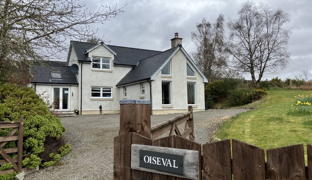 Oiseval is a pet friendly cottage with magnificent views.