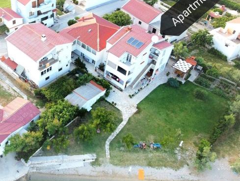 On the beach apartments PAG