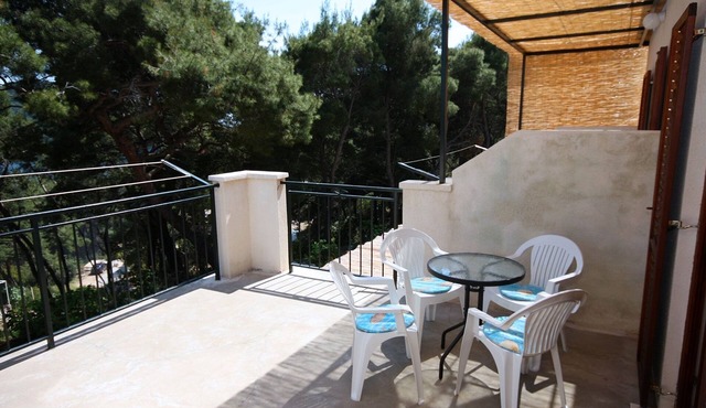 One bedroom apartment with terrace Cove Saplunara (Mljet) (A-4923-b)