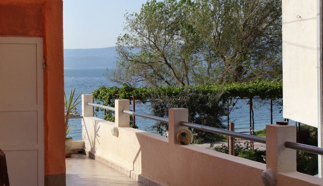 One bedroom apartment near beach Duće (Omiš) (A-5275-b)