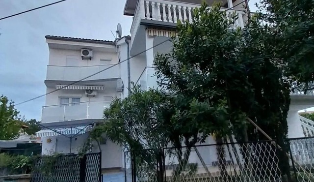 One bedroom apartment with terrace Malinska, Krk (A-23196-b)