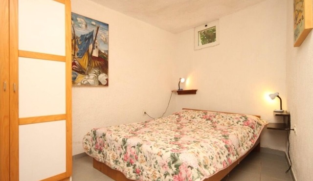One bedroom apartment with air-conditioning Nerezine, Lošinj (A-330-b)