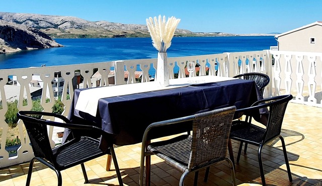 One bedroom apartment with terrace and sea view Metajna, Pag (A-6423-c)