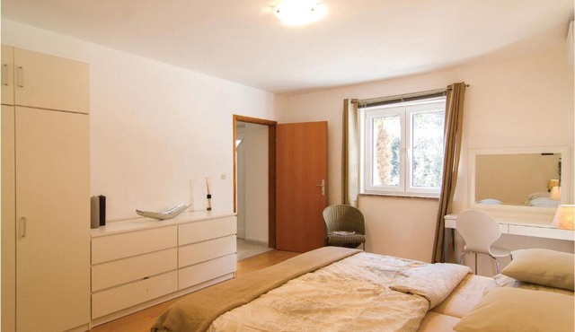 One-Bedroom Apartment in Banjole