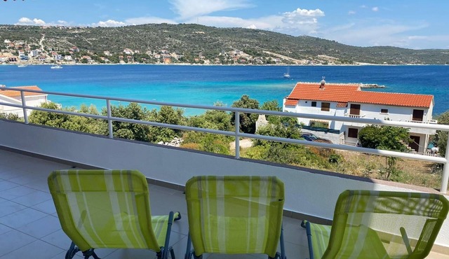 One bedroom apartment near beach Sevid, Trogir (A-18168-b)