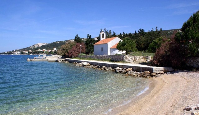 One bedroom apartment near beach Stara Novalja, Pag (A-4055-c)
