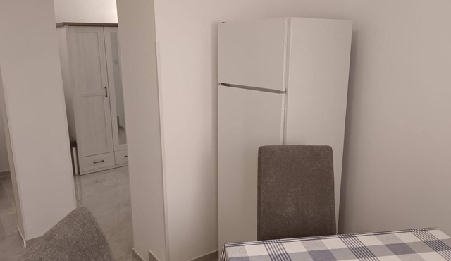 One bedroom apartment near beach Metajna, Pag (A-6289-e)