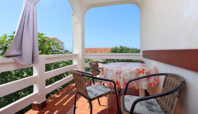 One bedroom apartment with terrace and sea view Potočnica (Pag) (A-6338-a)