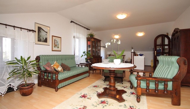 One bedroom apartment with air-conditioning Ćunski, Lošinj (A-2498-a)