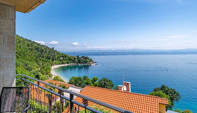 One bedroom apartment with terrace and sea view Medveja, Opatija (A-7720-a)