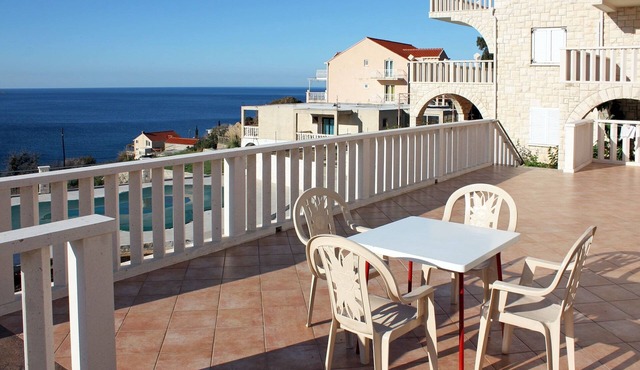 One bedroom apartment with a swimming pool Soline, Dubrovnik (A-4762-a)