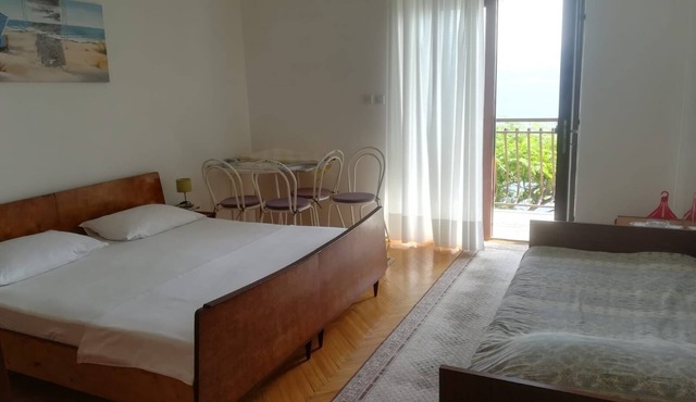 One bedroom apartment with terrace and sea view Nemira, Omiš (A-4834-b)