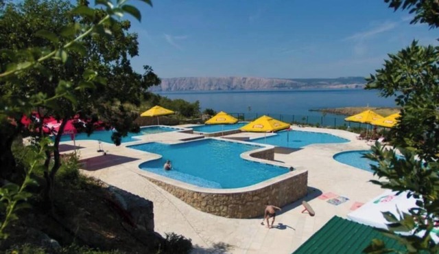 Panorma Zone A 4+2 - Two Bedroom Camping, Sleeps 6