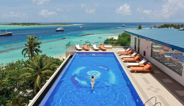 Paradise 4* Hotel - Rooftop Pool - Seaview Room