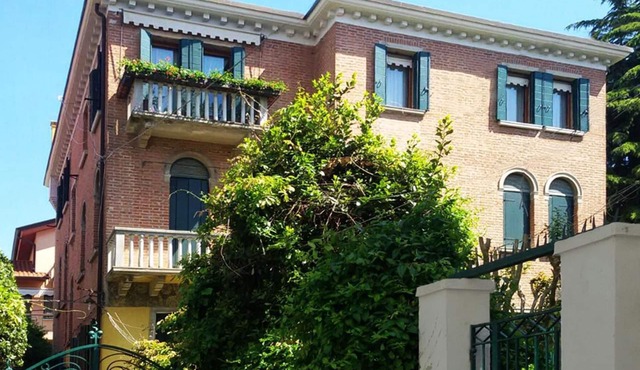 Peace and green, close to the beaches and 20 minutes from San Marco et Biennale