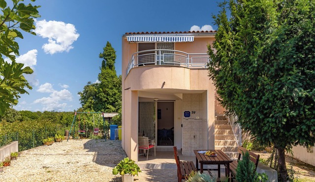 Peaceful Retreat With Terrace 1, Kavran, Croatia