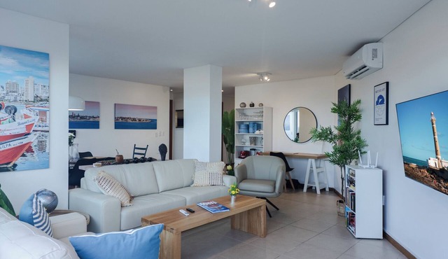 Península Frente al Mar, Piscina, Gym, 4 TVs, Parking, Patio y Jardín Privados