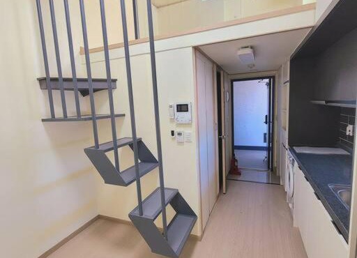 Pentry house Double-decker pentry-structured house 6min walk from Suyu Station line4
