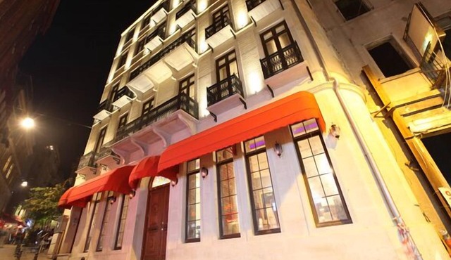 Pera Residence