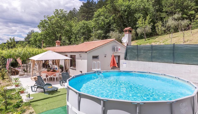 Pet friendly home in Kostrcani with WiFi