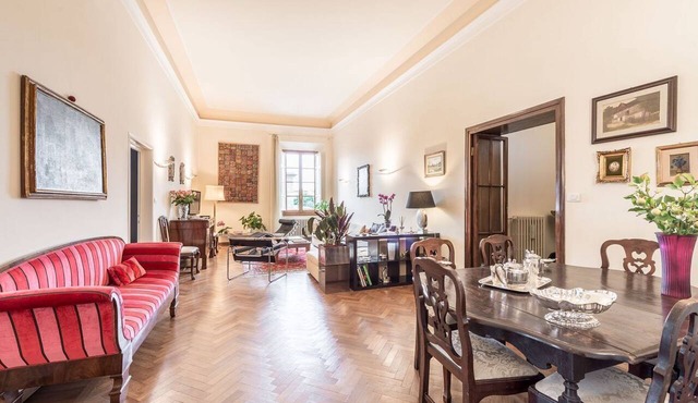 Petra Elegant, apartment in piazza del Carmine in Florence by Mmega