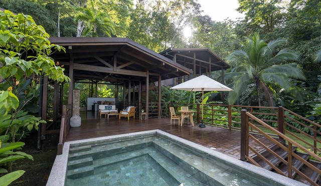 Playa Cativo Lodge