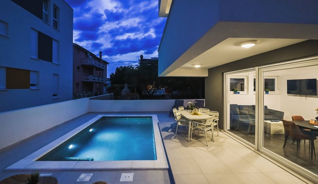 Pool apartments Banta A