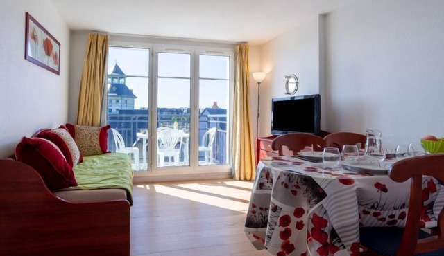Port Guillaume by Interhome