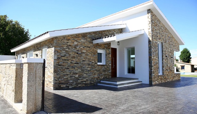 Private house in Viña de Millán