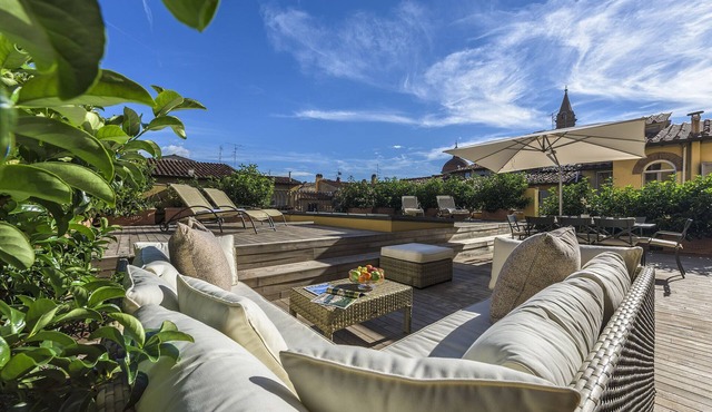 Private Panoramic Terrace with a fantastic view in the center of Florence