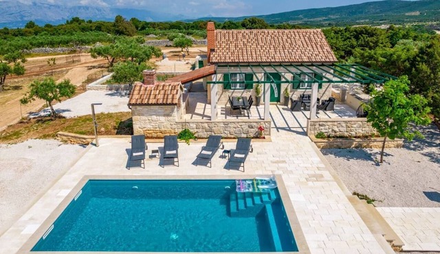 Private villa with swimming pool, Brac Island