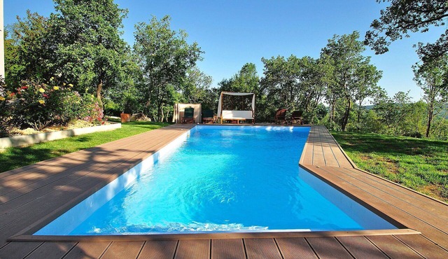 Private Villa with hot tub, private pool, WIFI, A/C, TV, terrace, pets allowed, panoramic view