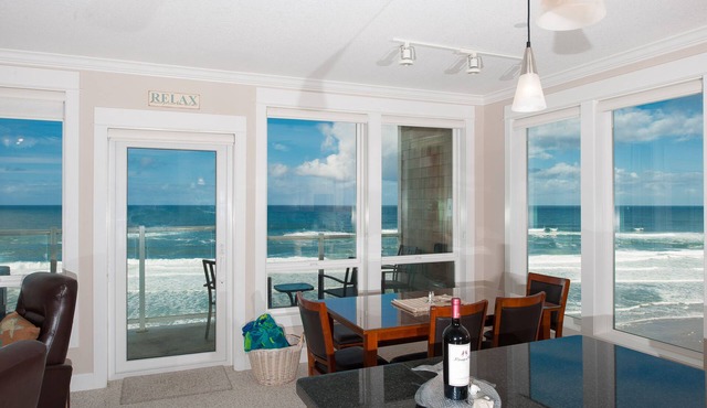 Promo! Third Floor Corner Condo, Oceanfront, Private Hot Tub, Pool, Free Wifi!