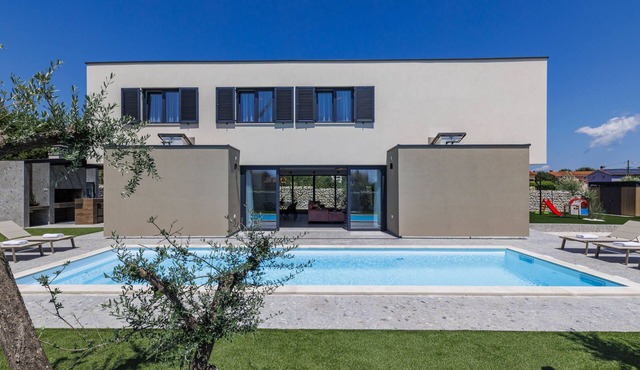 Qube n' Qube by Interhome