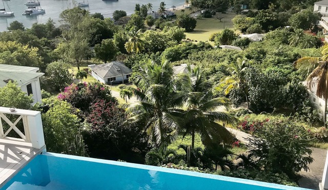 Reggae Villa Galleon Beach 2min walk