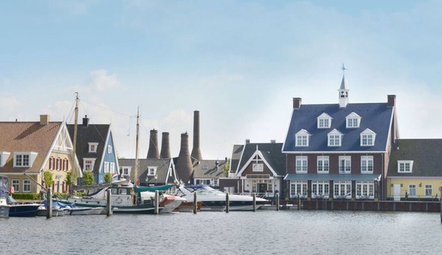 Relaxing 2-Unit Stay by Gooimeer | Walk Naarderbos & Explore Nightlife