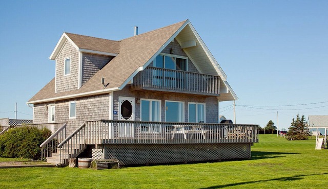Relaxing 3 bedroom cottage located in beautiful Prince Edward Island, Canada