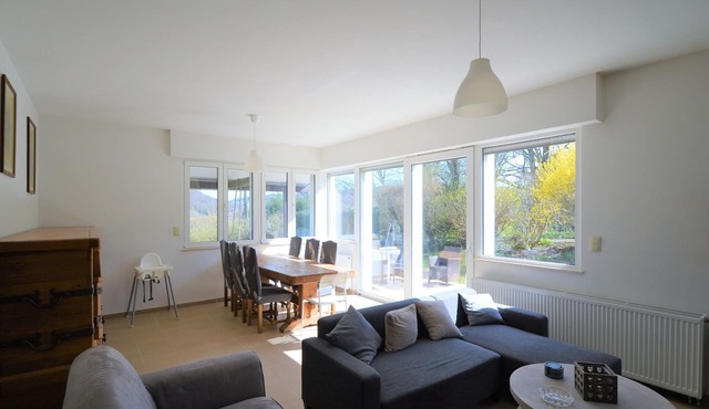Relaxing Villa in Namur with Fenced Garden