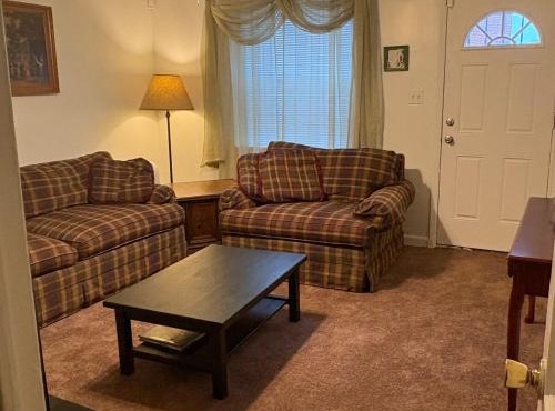 RFK Union Station free parking 1 bdrm