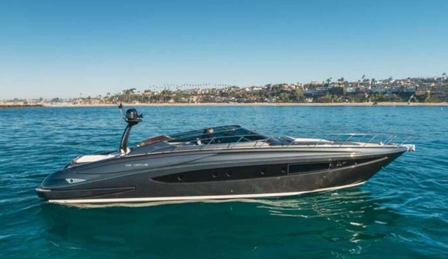 ♕ Riva Virtus 65' Yacht - 8HR Day Trip from Marina Del Ray 🌊